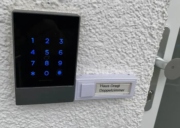 Haus Dragl Dz Ez Kapselhotel *